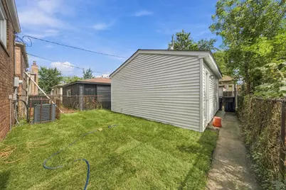 8231 S Wentworth Avenue, Chicago, IL 60620 - Photo 32
