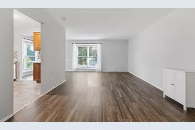 761 Garfield Avenue #B, Libertyville, IL 60048 - Photo 4