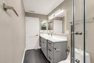 6400 N Cicero Ave, Lincolnwood, IL 60712 - Photo 22