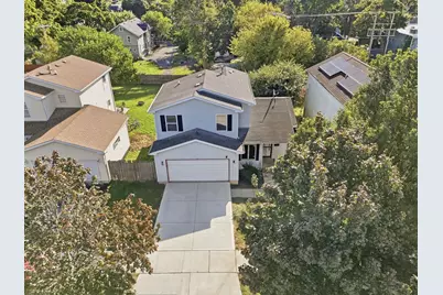 657 S McAlister Avenue, Waukegan, IL 60085 - Photo 2