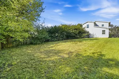657 S McAlister Avenue, Waukegan, IL 60085 - Photo 20