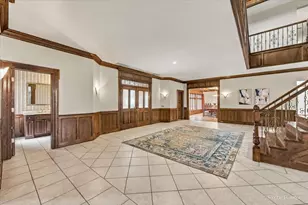 5N719 Castle Dr, Saint Charles, IL 60175 - Photo 8