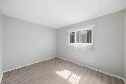 3850 S Parkway Drive #1G, Northbrook, IL 60062 - Photo 4