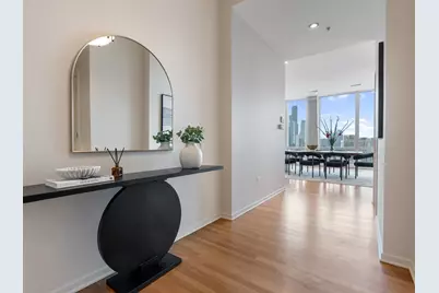 500 W Superior Street #2401, Chicago, IL 60654 - Photo 2