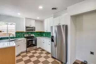 2433 Southwood Dr, Dallas, TX 75233 - Photo 12