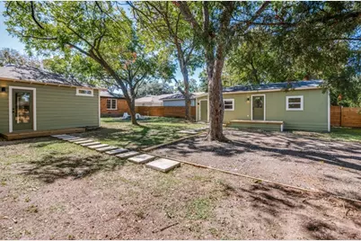 2433 Southwood Drive, Dallas, TX 75233 - Photo 30