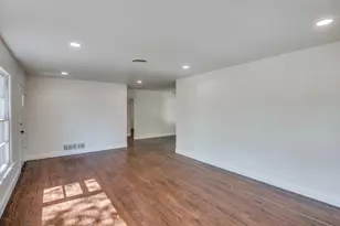 2433 Southwood Dr, Dallas, TX 75233 - Photo 6