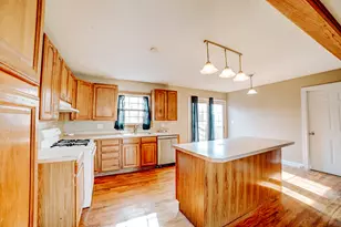 503 W Park Ave, Watseka, IL 60970 - Photo 12