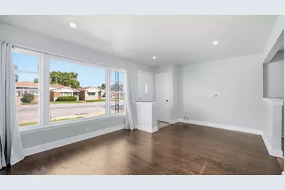 139 W 83rd Street, Chicago, IL 60620 - Photo 2