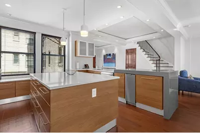 70 E Walton Street #902-1002, Chicago, IL 60611 - Photo 16