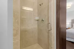 70 E Walton St, Chicago, IL 60611 - Photo 32