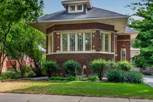626 N Taylor Ave, Oak Park, IL 60302 - Photo 1