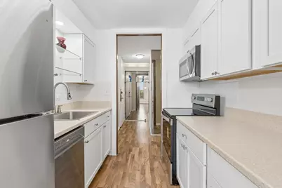5401 S Hyde Park Boulevard #705, Chicago, IL 60615 - Photo 10