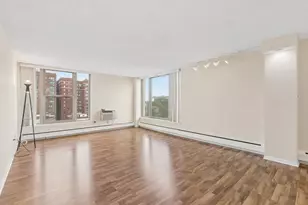 5401 S Hyde Park Blvd, Chicago, IL 60615 - Photo 2
