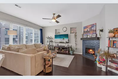 4915 N Lincoln Avenue #2, Chicago, IL 60625 - Photo 8