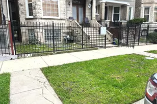 4237 W Gladys Ave, Chicago, IL 60624 - Photo 2