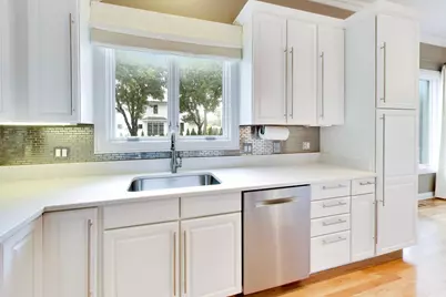6743 N Oliphant Avenue, Chicago, IL 60631 - Photo 18