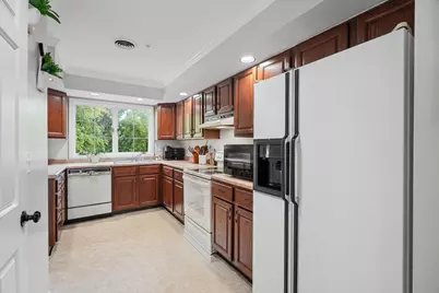 921B Cheshire Drive #B, Champaign, IL 61821 - Photo 26
