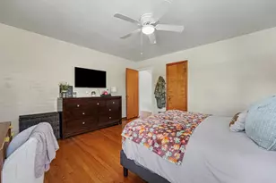 18630 Ashland Ave, Homewood, IL 60430 - Photo 12