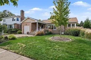 18630 Ashland Ave, Homewood, IL 60430 - Photo 2