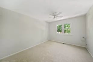 2656 Bloomfield Dr, Lisle, IL 60532 - Photo 10