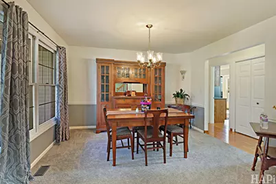 1446 Kingsbury Court, Gurnee, IL 60031 - Photo 6