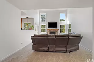 1446 Kingsbury Ct, Gurnee, IL 60031 - Photo 10