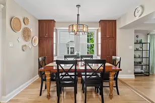 7049 N Moselle Ave, Chicago, IL 60646 - Photo 10