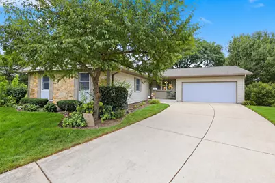 9 Dartford Lane, Schaumburg, IL 60194 - Photo 1