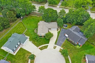9 Dartford Ln, Schaumburg, IL 60194 - Photo 36