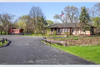 2040 Yellowstone Boulevard, Mundelein, IL 60060 - Photo 50