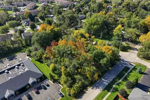 137 S Delany Road S, Gurnee, IL 60031 - Photo 12