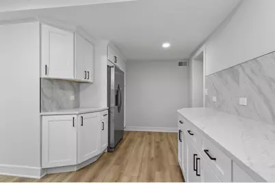 437 Highland Avenue, West Chicago, IL 60185 - Photo 8