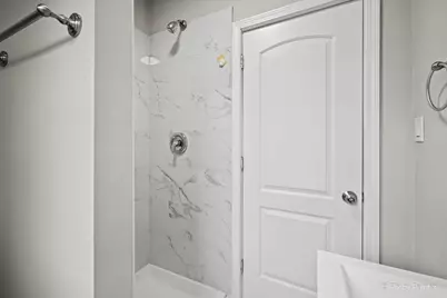 311 Locust Street, Elgin, IL 60123 - Photo 18
