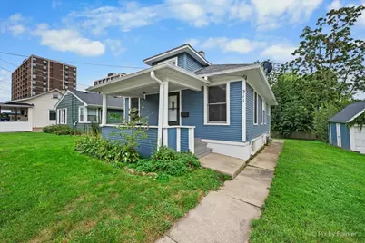 311 Locust Street, Elgin, IL 60123 - Photo 2