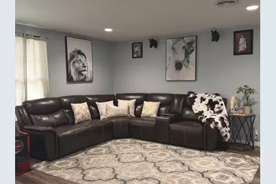 1911 N Hickory Street, Crest Hill, IL 60403 - Photo 6