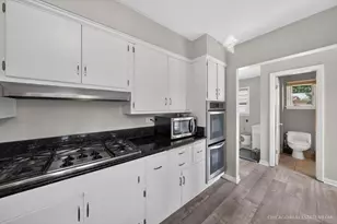 465 N Shady Oaks Dr, Elgin, IL 60120 - Photo 10