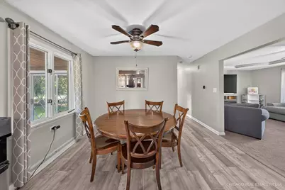 465 N Shady Oaks Drive, Elgin, IL 60120 - Photo 6