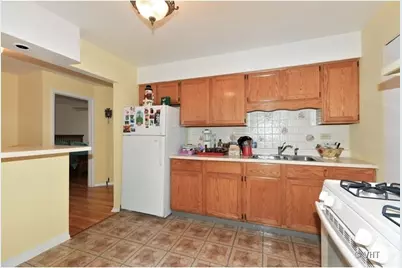 8836 N Western Avenue #104D, Des Plaines, IL 60016 - Photo 2