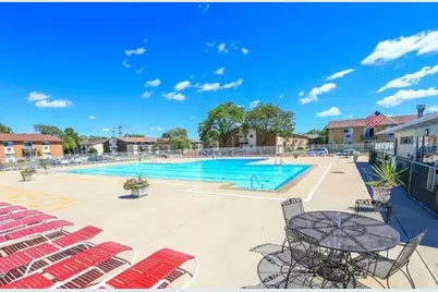 8836 N Western Avenue #104D, Des Plaines, IL 60016 - Photo 8