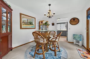 1747 Arnold Ave, Rockford, IL 61108 - Photo 8