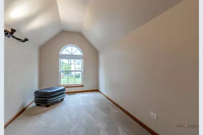 270 W Winding Trail Circle, Round Lake, IL 60073 - Photo 34