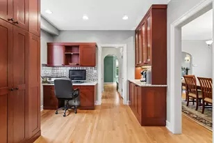 6760 N Jean Ave, Chicago, IL 60646 - Photo 8