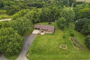 208 Willow Ln, Dixon, IL 61021 - Photo 28