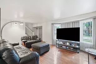 7559 S Hoyne Ave, Chicago, IL 60620 - Photo 4