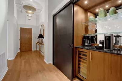 360 W Illinois Street #7D, Chicago, IL 60654 - Photo 4