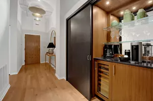 360 W Illinois St, Chicago, IL 60654 - Photo 4