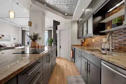 360 W Illinois Street #7D, Chicago, IL 60654 - Photo 6
