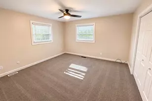 607 Kingston Blvd, McHenry, IL 60050 - Photo 12