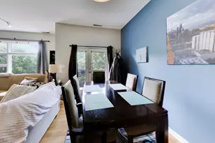 3735 N Wolcott Ave, Chicago, IL 60613 - Photo 8